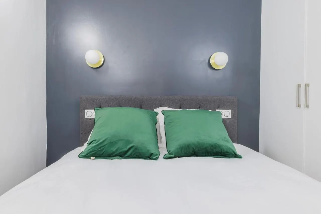 Apartment Charmant Appartement 2Br-6P - Gare De L'Est Paris France