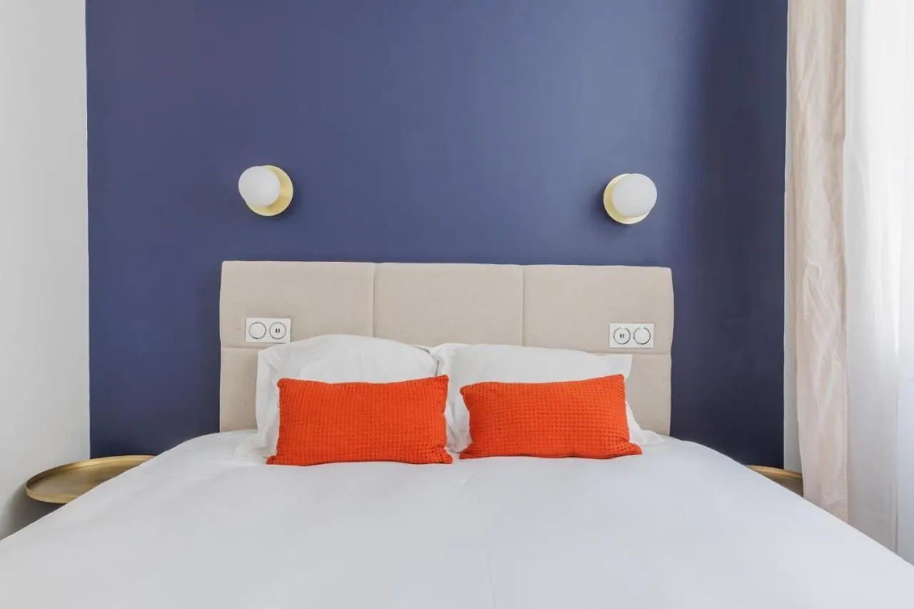Charmant Appartement 2Br-6P - Gare De L'Est Paris 0*,
