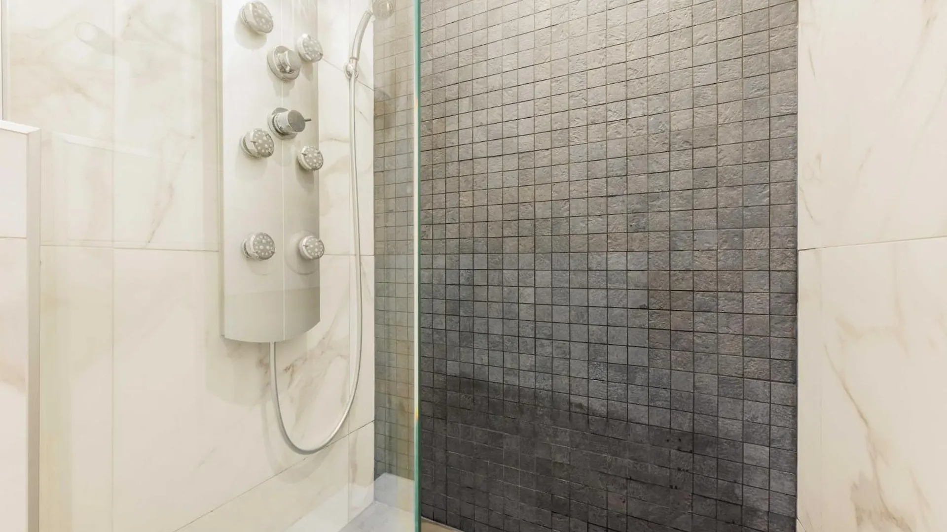 Charmant Appartement 2Br-6P - Gare De L'Est Paris