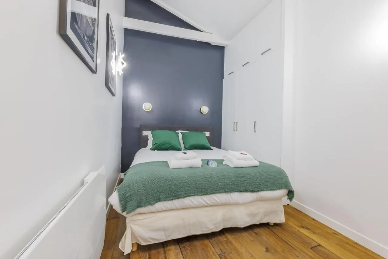 Apartment Charmant Appartement 2Br-6P - Gare De L'Est Paris